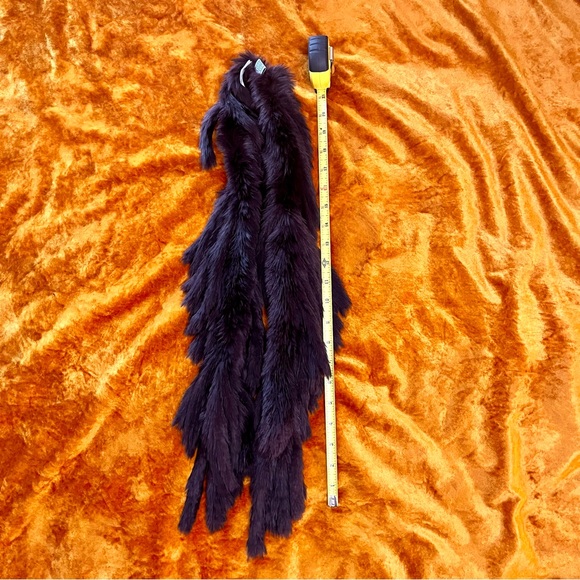 • the vtg rabbit scarf - Picture 5 of 7